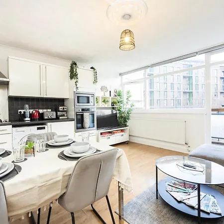 Trendy 4 Bed Apartment Near Vibrant Shoreditch W Balcony And Walking Distance To Tube Londres Exterior foto