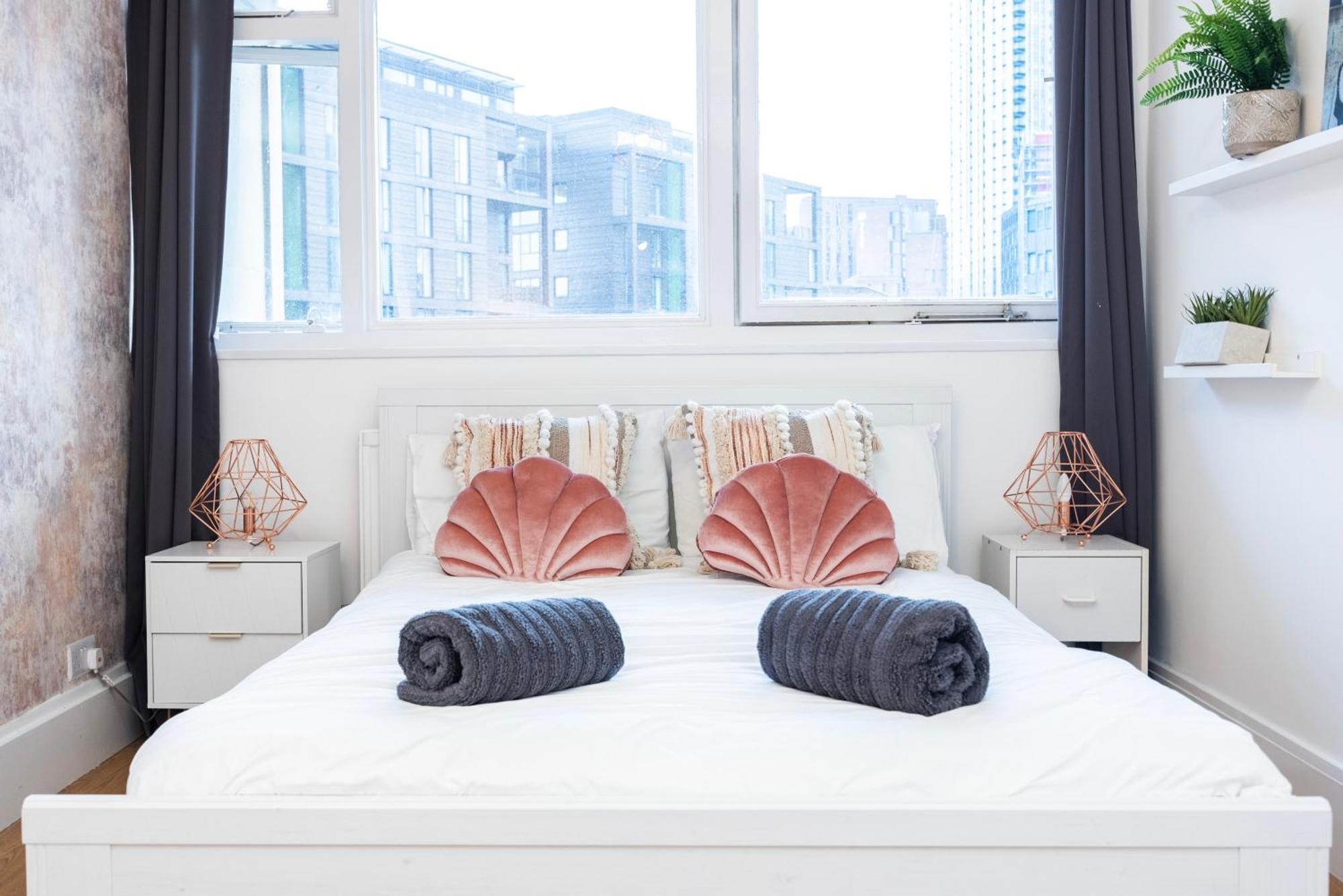 Trendy 4 Bed Near Vibrant Shoreditch W Balcony And Walking Distance To Tube Apartamento